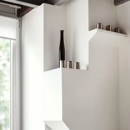 Bright & Unique 3 Floor Loft In Trendy Area Апартаменты *