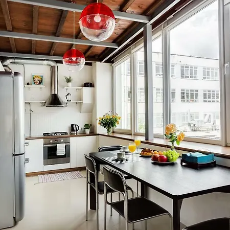 Bright & Unique 3 Floor Loft In Trendy Area Апартаменты Вильнюс