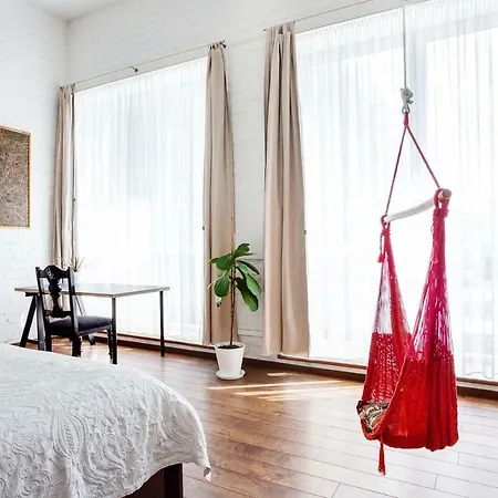 Bright & Unique 3 Floor Loft In Trendy Area Апартаменты *