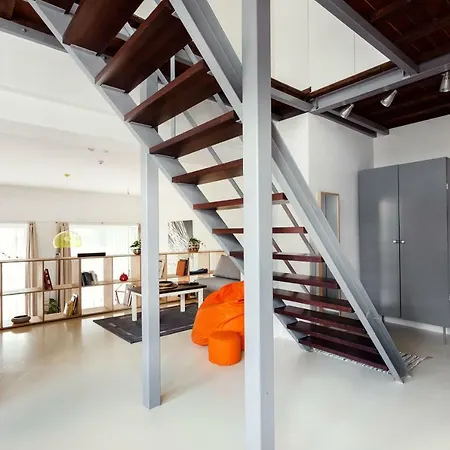 Appartement Bright & Unique 3 Floor Loft In Trendy Area